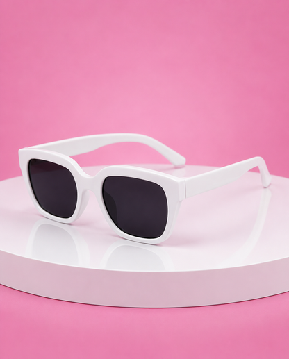 White fashion sunglasses for Brazilian Miku cosplay, ideal anime accessory for Hatsune Miku Brazil outfits, conventions and photoshoots.